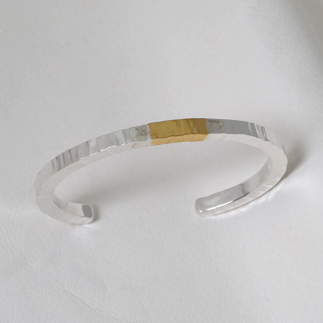 BT-05 TSUKI TO TAIYO BANGLE(24K GOLD ACCENT) / 月と太陽