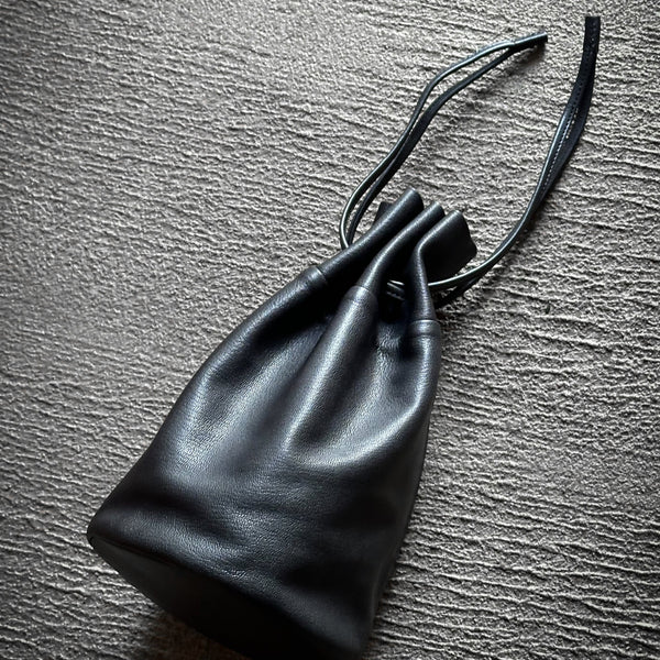 【2025SS COLLECTION】BAG70 ≪BLACK≫ GOAT LEATHER POUCH ゴートレザー巾着ポーチ